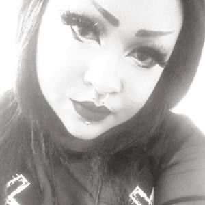 Meet your Posher, Chanel